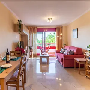 apartamento-puerto-nuevo-8-parking-incluido.es-andalucia.com/